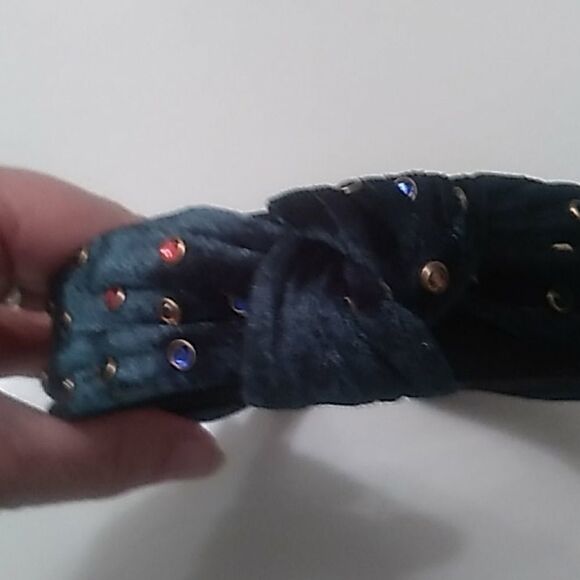 Set of Two Jeweled Headbands - Picture 7 of 7